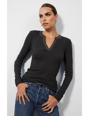 Cody Split Tee, Black