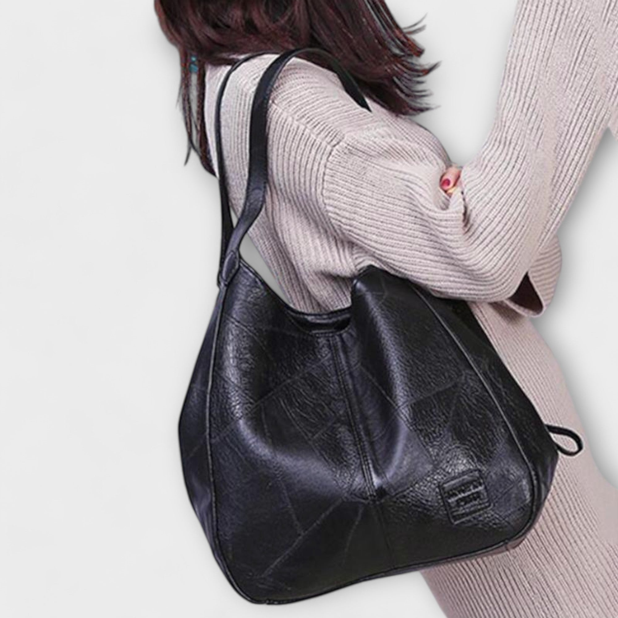 Freydis | Classic Shoulder Bag with Enduring Style