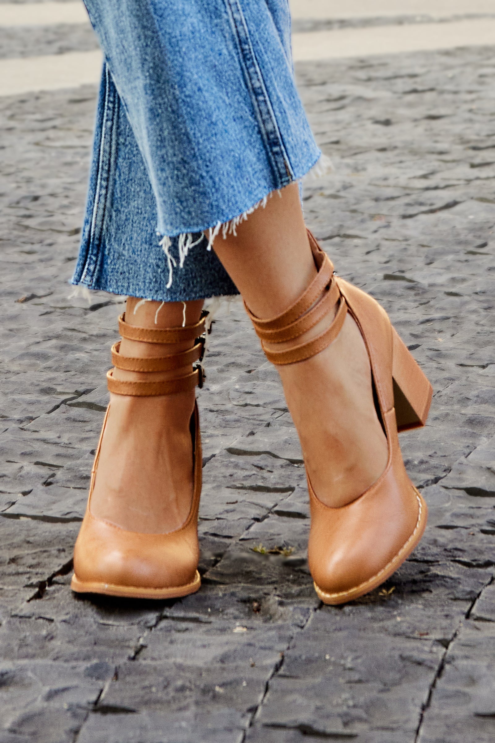 Casilda | Smooth Sandals with Ankle Strap and Thick Heel