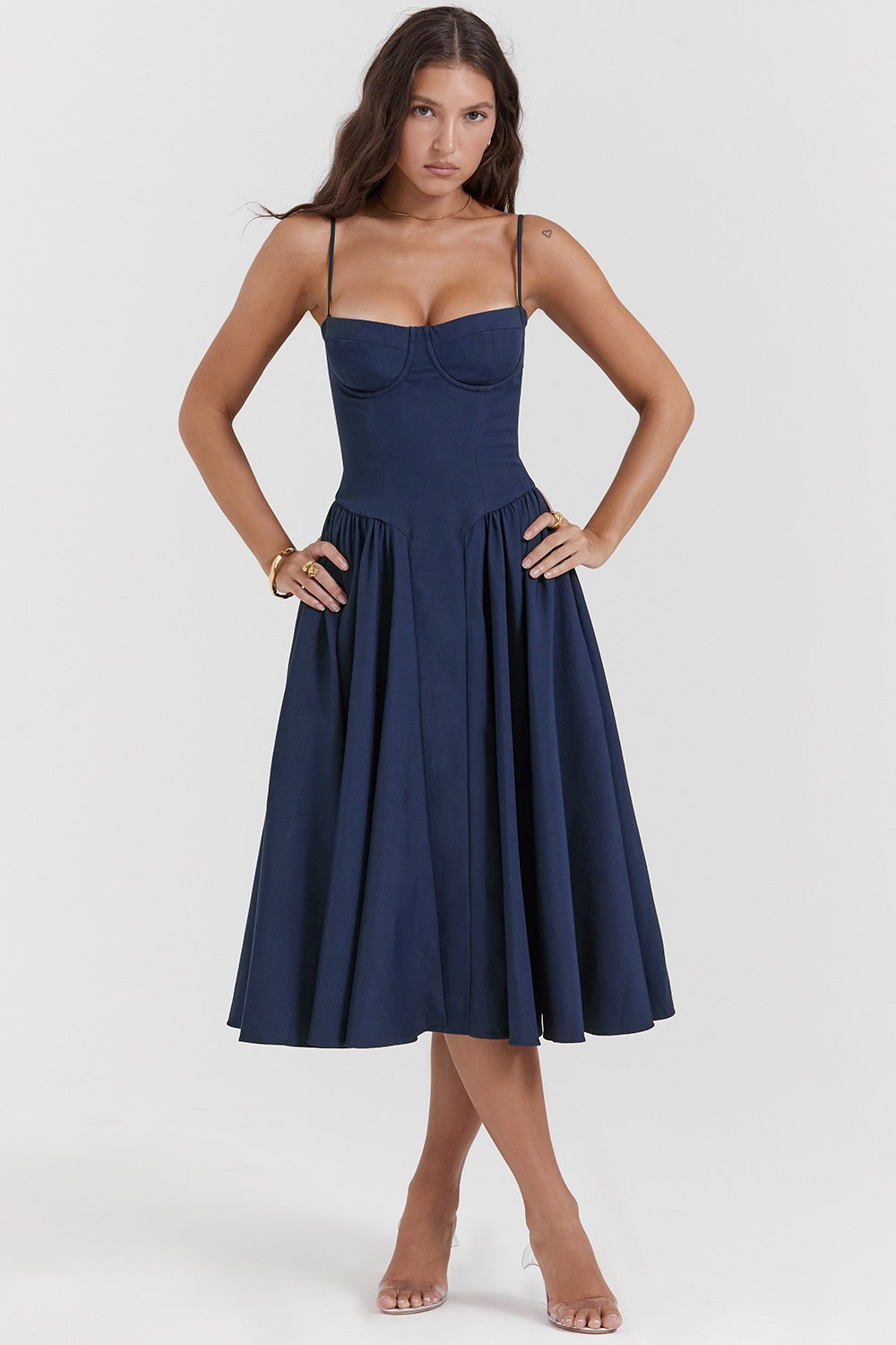 Alara | Women's Evening Dress with A-Line Silhouette and Sleeveless Design