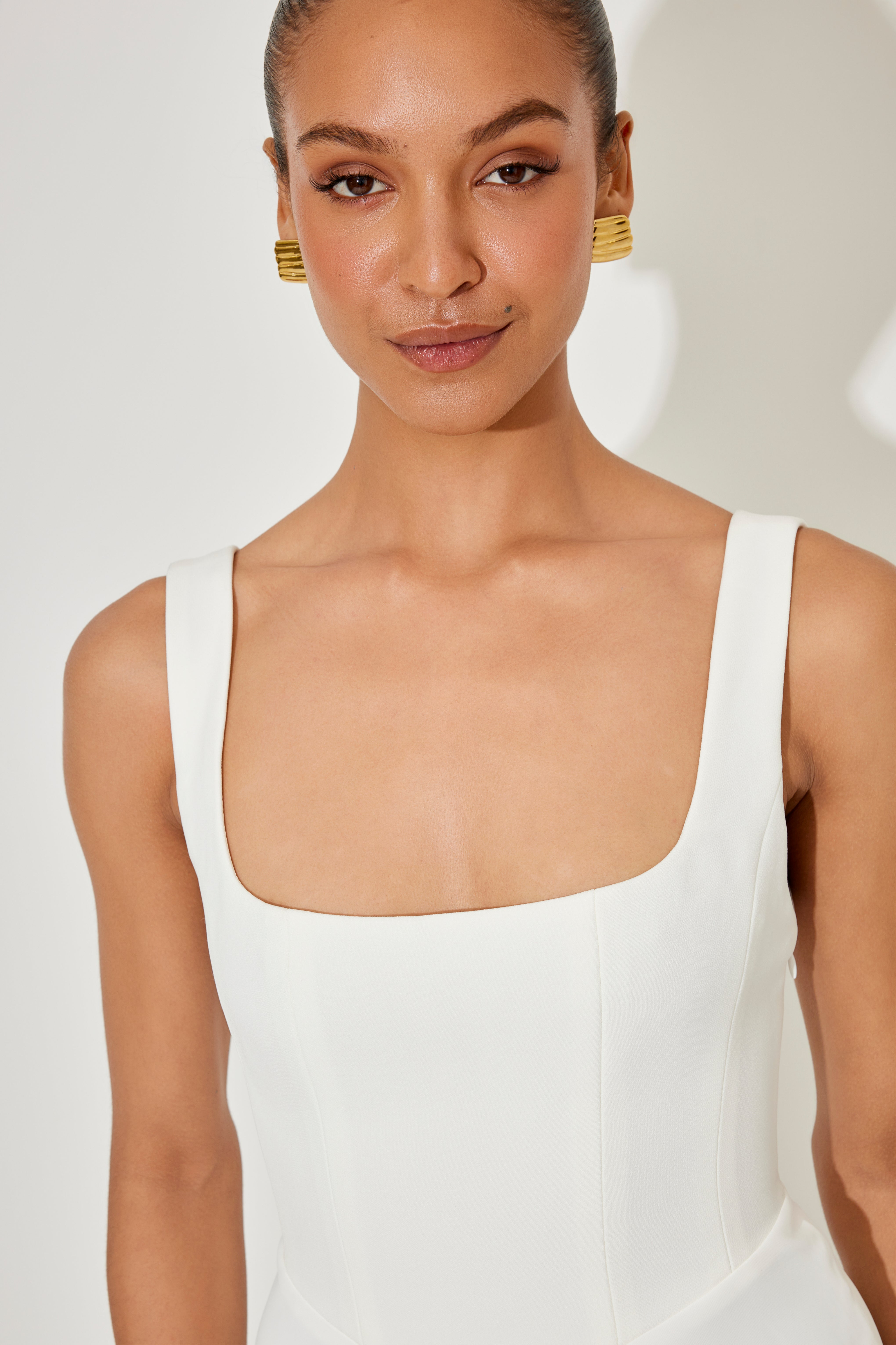 Angela | Timeless Flowy Midi Dress