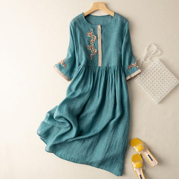 Acacia | Women's Relaxed Midi Dress with Pattern Design and Comfortable Fit