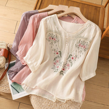Cecily | Floral Relaxed Blouse with Lightweight Fabric