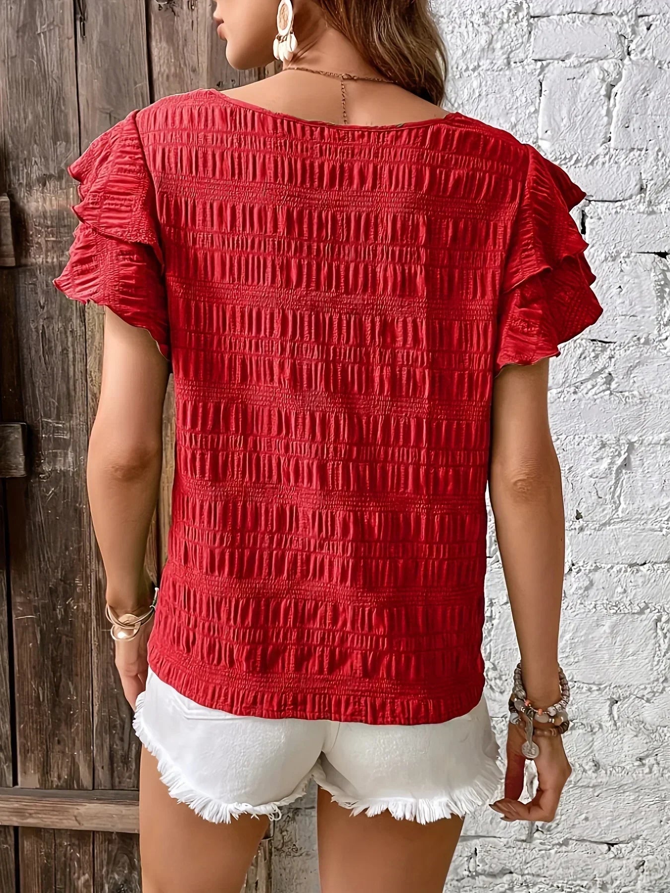 Anika | Lightweight Blouse with Ruffles and Breathable Design