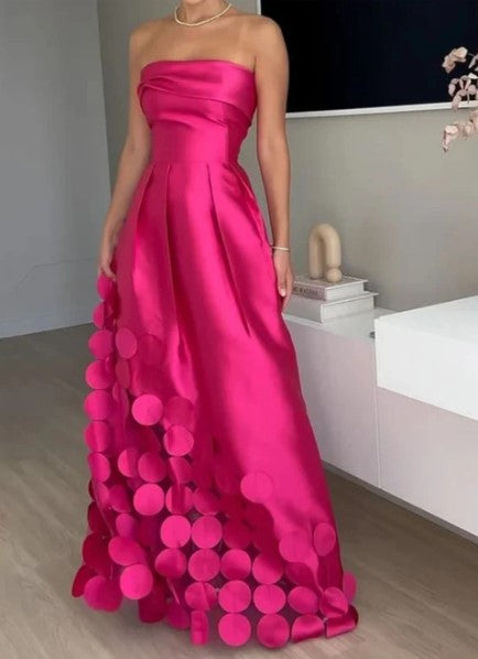 Carlotta | Women's Wedding Guest Dress with A-Line Silhouette and Sleeveless Design