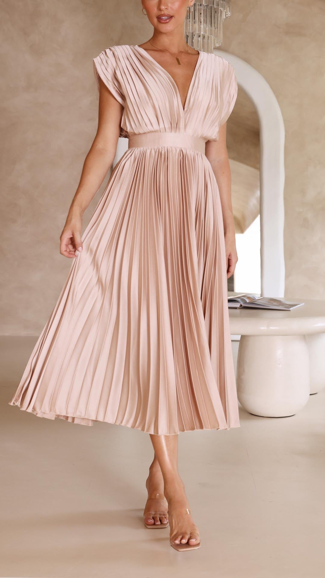 Coralie | Women's Pleated Maxi Dress with Flowing Design and Versatile Style