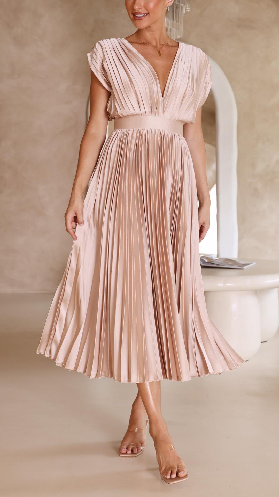 Coralie | Women's Pleated Maxi Dress with Flowing Design and Versatile Style