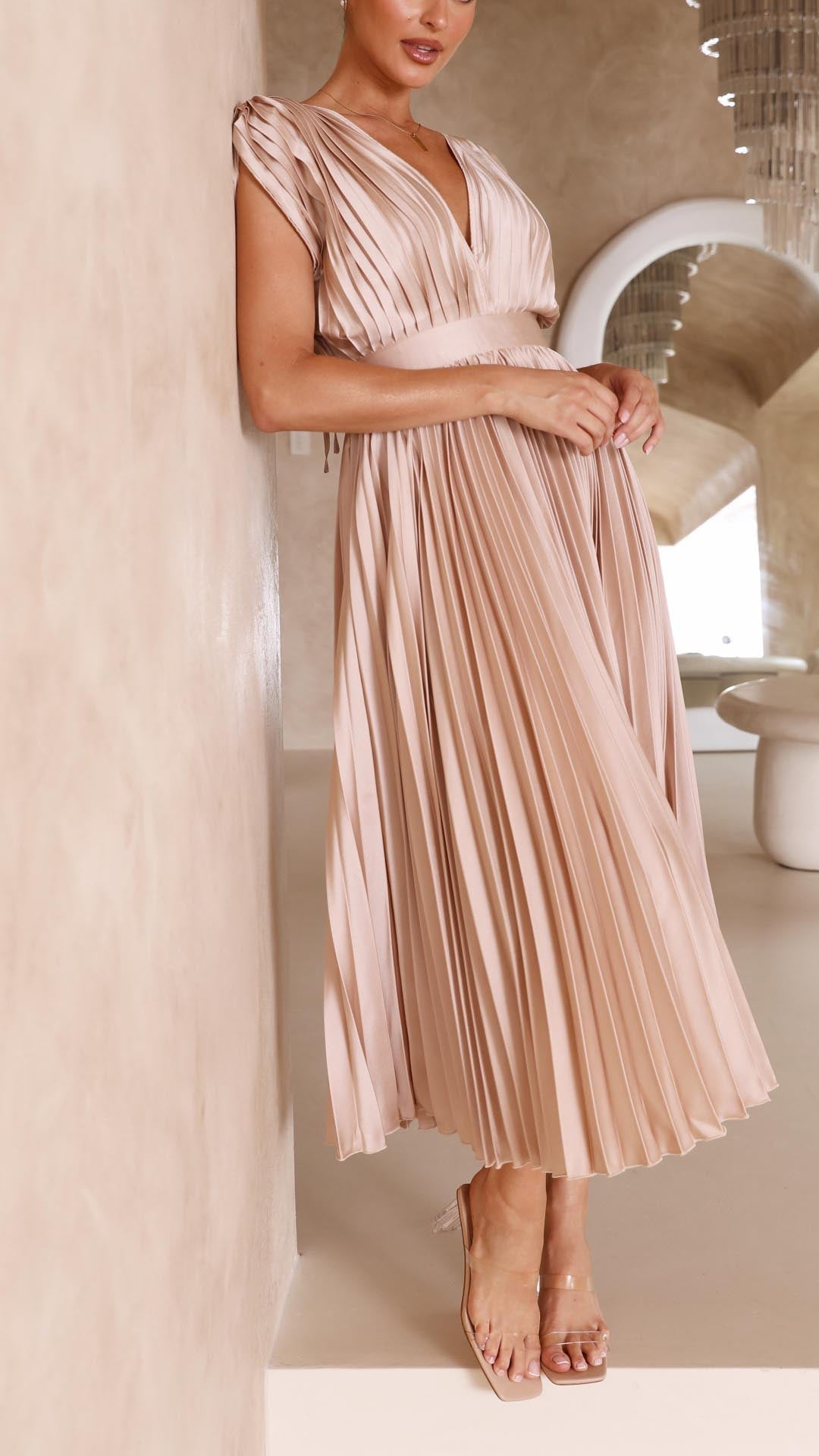Coralie | Women's Pleated Maxi Dress with Flowing Design and Versatile Style
