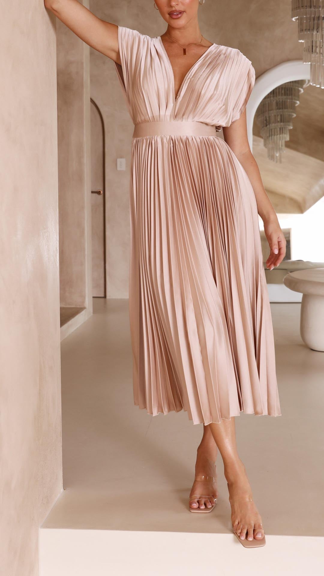 Coralie | Women's Pleated Maxi Dress with Flowing Design and Versatile Style