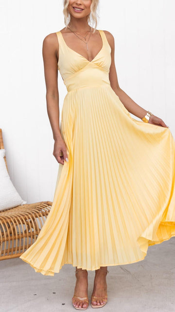 Alessa | Women's Pleated V-Neck Maxi Dress with Elegant Design and Flowing Skirt