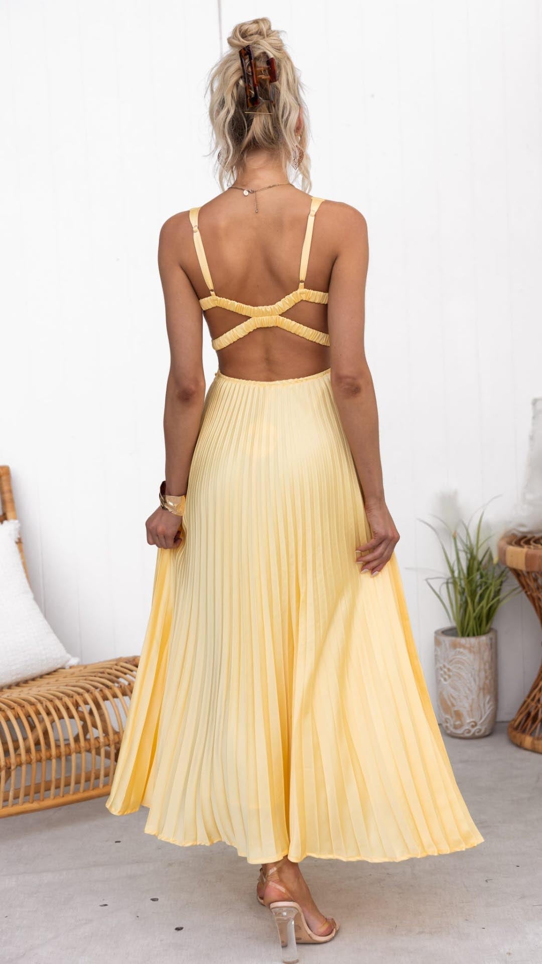 Elaraine | Women's Pleated Maxi Dress with V-Neck and Flowing Design