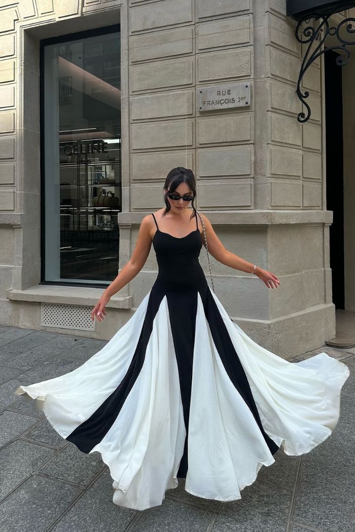 Catherine | Women's Lace Maxi Dress with Elegant Design and Flowy Skirt