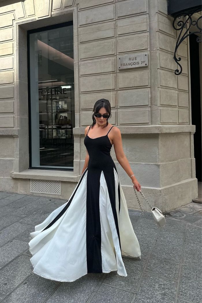 Catherine | Women's Lace Maxi Dress with Elegant Design and Flowy Skirt