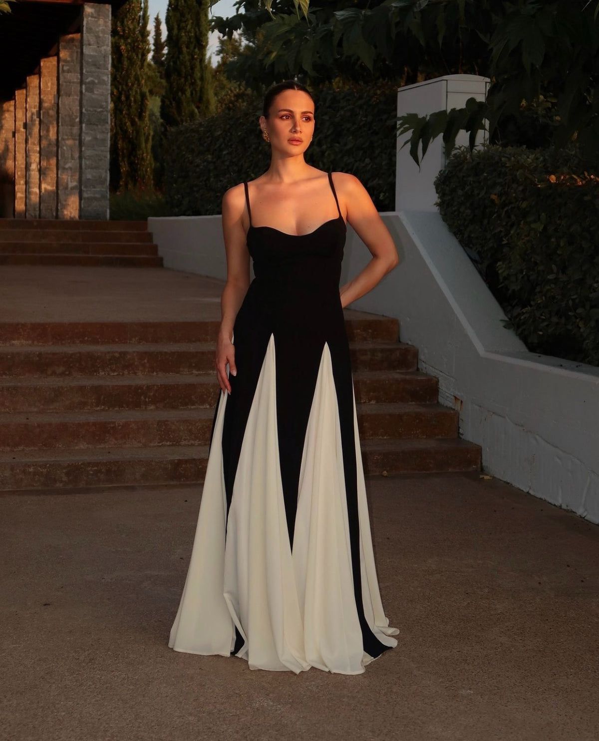 Catherine | Women's Lace Maxi Dress with Elegant Design and Flowy Skirt