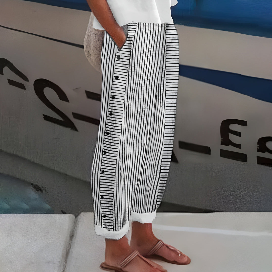Azalea | Trousers with Side Pockets and Relaxed Fit