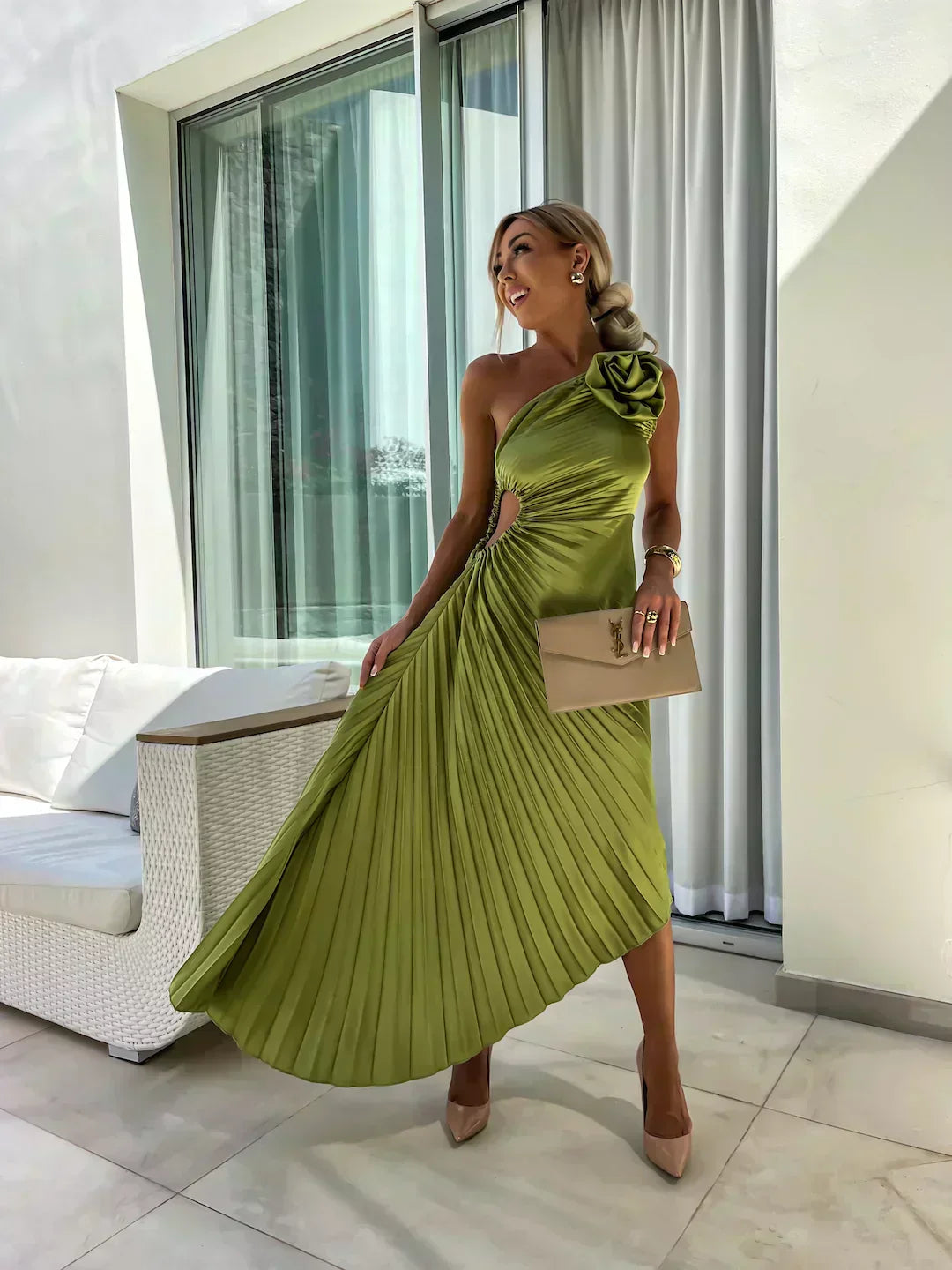 Hayes | Women's Floral Dress with Short Sleeves and A-Line Skirt