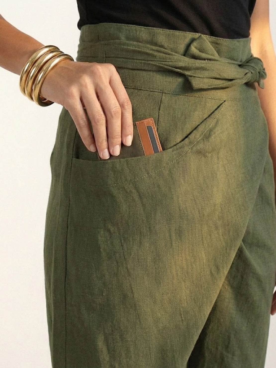 Cora | Cropped Tapered Trousers with High Waist and Wrap Front