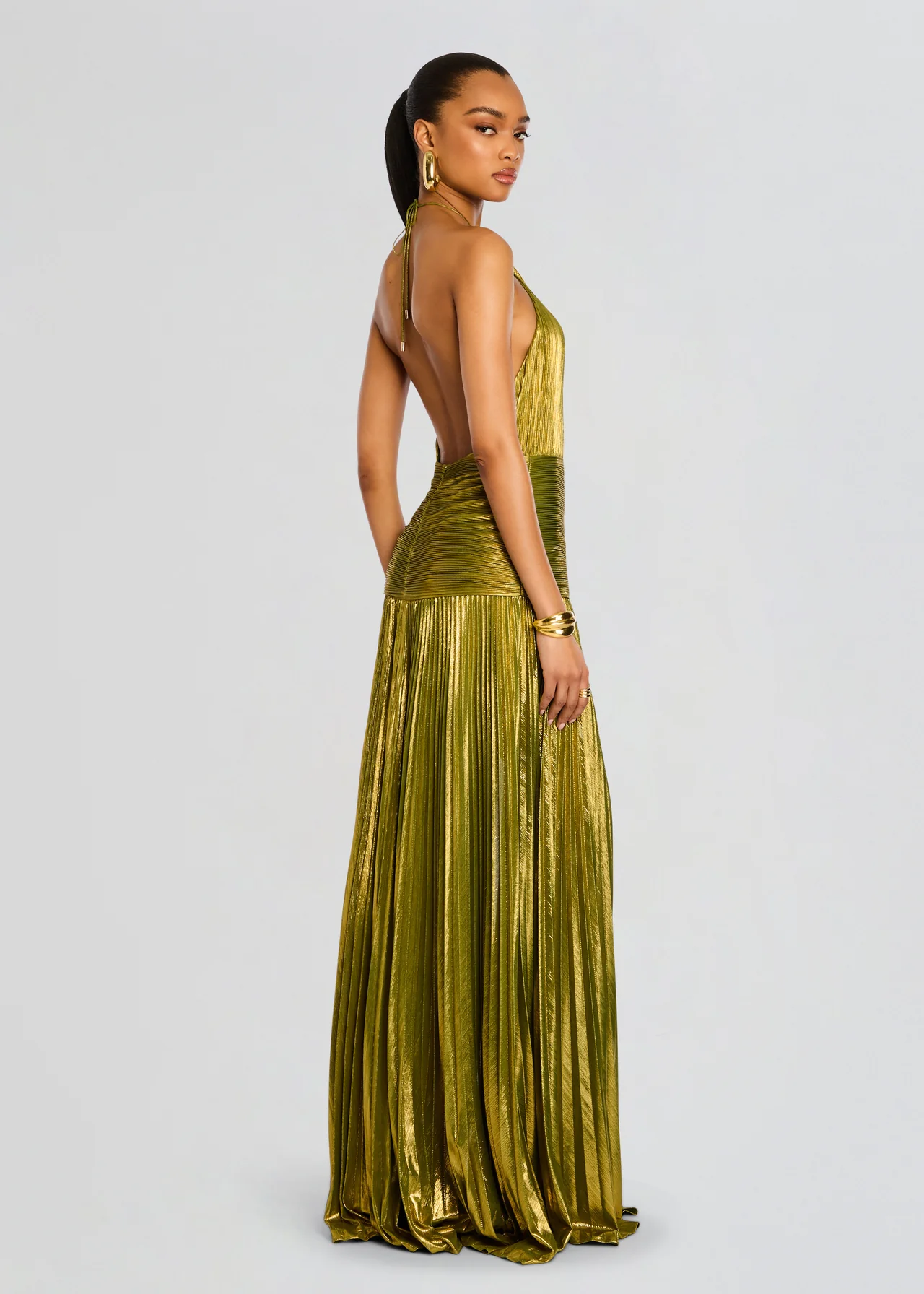 Alana | Long dress with a sensual cut and luxurious finish