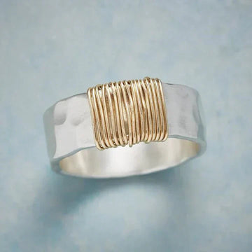 Auriel | Retro Gold Thread Ring